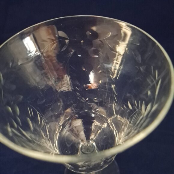 Vintage Crystal Wine Goblet With Etched Floral Design & Twisted Stem - Picture 6 of 15